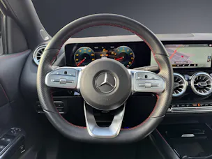 Mercedes-Benz GLA 250 AMG Line 8G-DCT