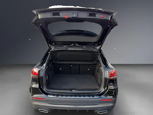 Mercedes-Benz GLA 250 AMG Line 8G-DCT