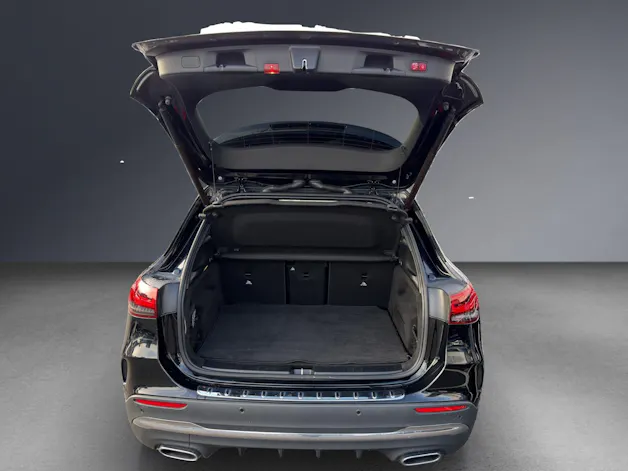 Mercedes-Benz GLA 250 AMG Line 8G-DCT