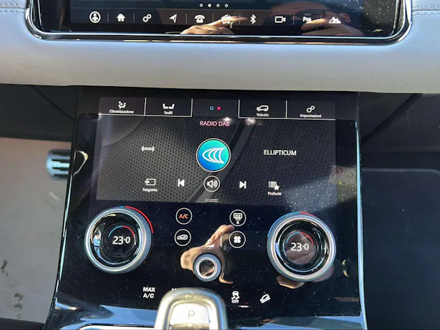Land Rover Range Rover Evoque R-Dynamic D 150 HSE AT9