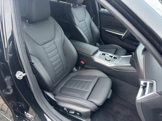 BMW 320d xDrive 48V Touring Steptronic M Sport Pro