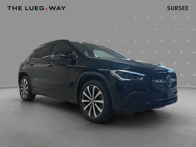 Mercedes-Benz GLA 250e Progressive 8G-DCT