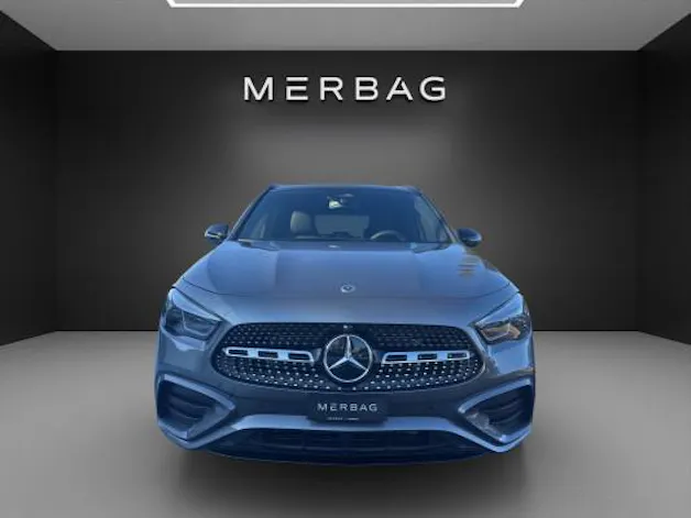 Mercedes-Benz GLA 200 7G-DCT