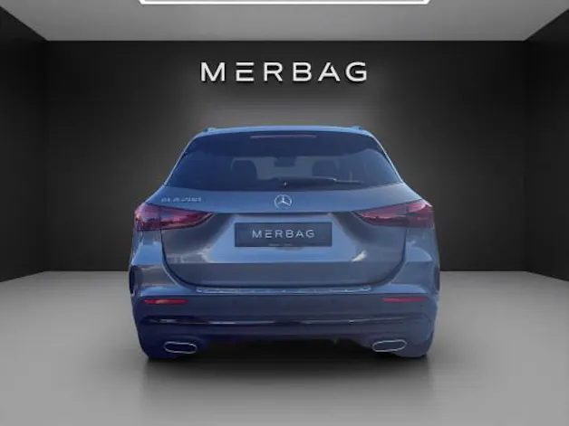 Mercedes-Benz GLA 200 7G-DCT