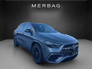 Mercedes-Benz GLA 200 7G-DCT