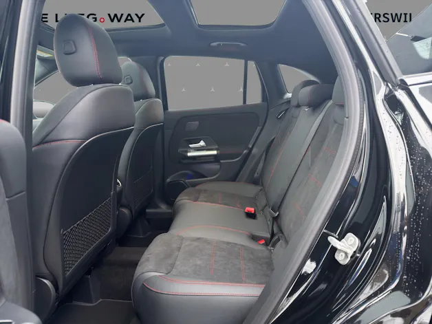 Mercedes-Benz GLA 200 Night Star 7G-DCT