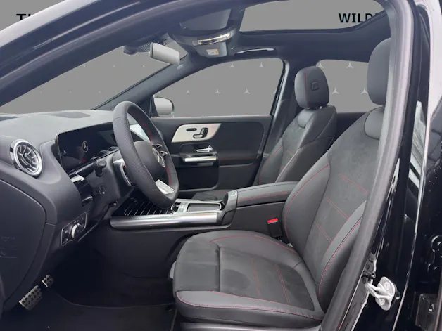 Mercedes-Benz GLA 200 Night Star 7G-DCT