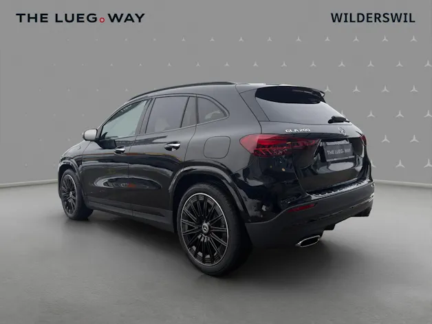 Mercedes-Benz GLA 200 Night Star 7G-DCT