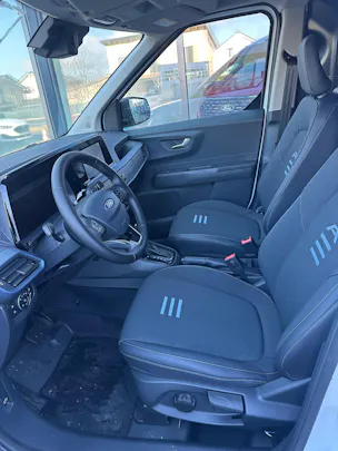 Ford Transit Courier van 1.0 EcoBoost Active