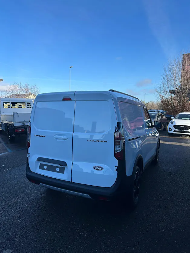 Ford Transit Courier van 1.0 EcoBoost Active