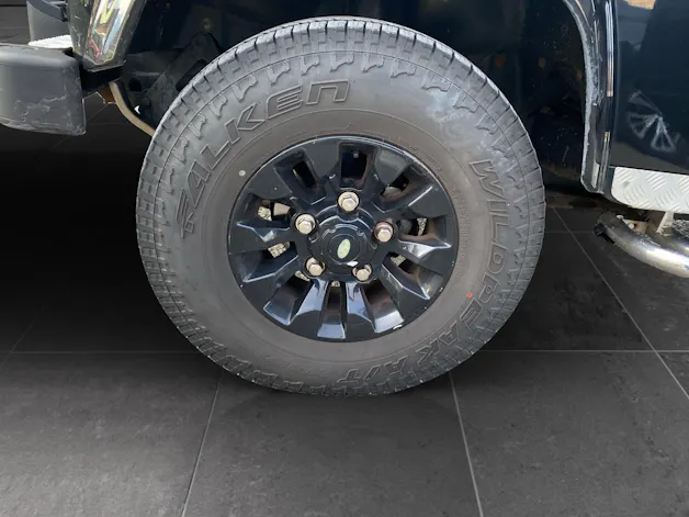Land Rover Defender 90 SW 2.4Tdc