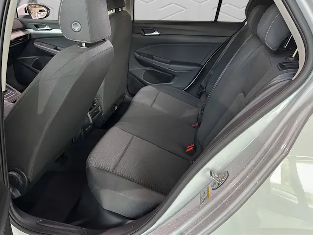 VW Golf 1.5 TSI Basis