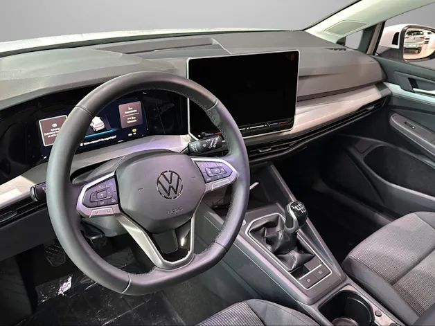 VW Golf 1.5 TSI Basis