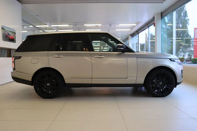 Land Rover Range Rover 5.0 V8 S/C SV AB Dynamic Automatic - AUTOBIOGRAPHY - Taylor Made