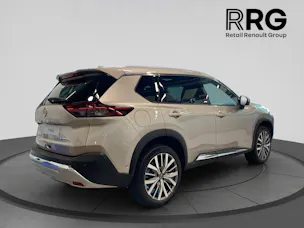 Nissan X-Trail 1.5 VC-T e-Power 4WD 7 Sitze Tekna+
