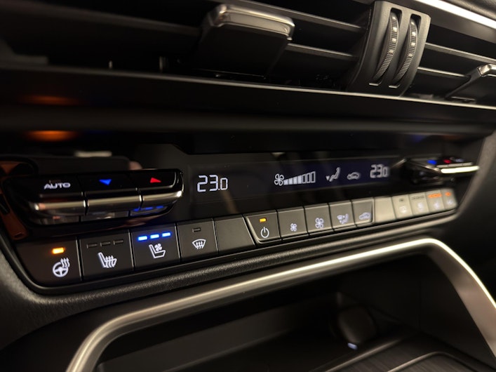 Vehicle image MAZDA CX-60