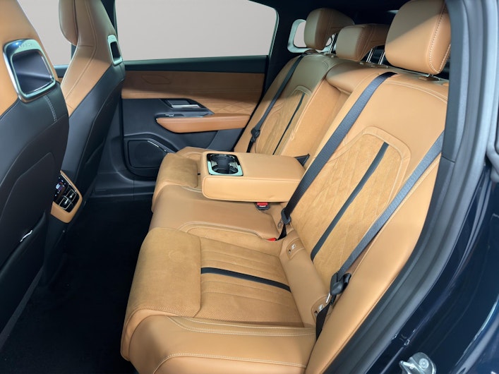 Vehicle image MAZDA 6