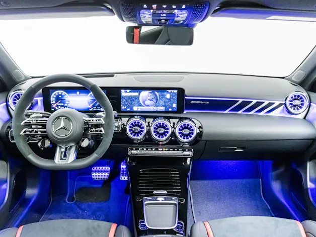 Mercedes-Benz A 35 AMG 4MATIC