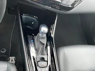 Toyota C-HR 2.0 VVTi HSD Launch Edition