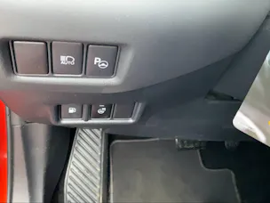 Toyota C-HR 2.0 VVTi HSD Launch Edition