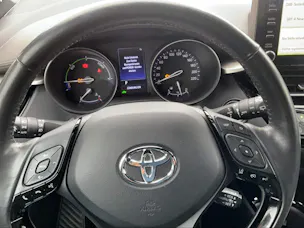 Toyota C-HR 2.0 VVTi HSD Launch Edition
