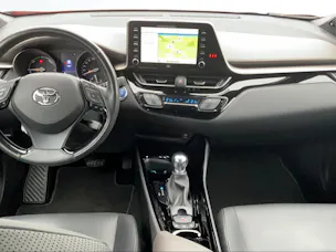 Toyota C-HR 2.0 VVTi HSD Launch Edition