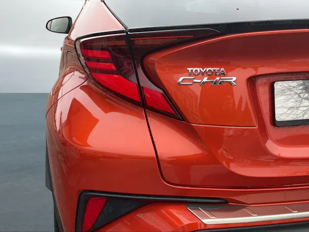 Toyota C-HR 2.0 VVTi HSD Launch Edition