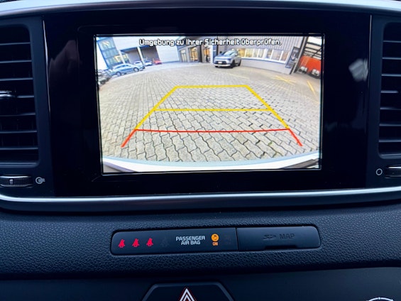 Vehicle image 3 Vehicle image 3