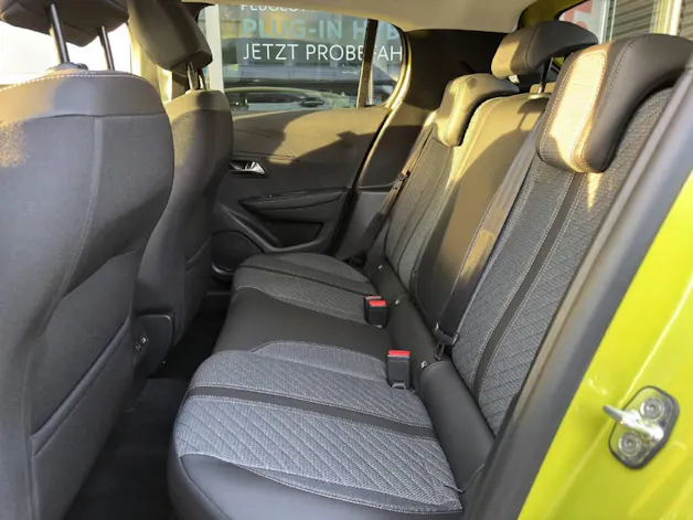 Peugeot 208 1.2 Hybrid Allure Premium