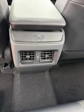 https://vehicle.imgix.net/4148533/3c353513-7674-4323-8de8-f73cbe5c25bb.jpg