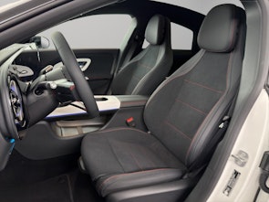 Vehicle image MERCEDES-BENZ CLA 220 AMG Line 4matic