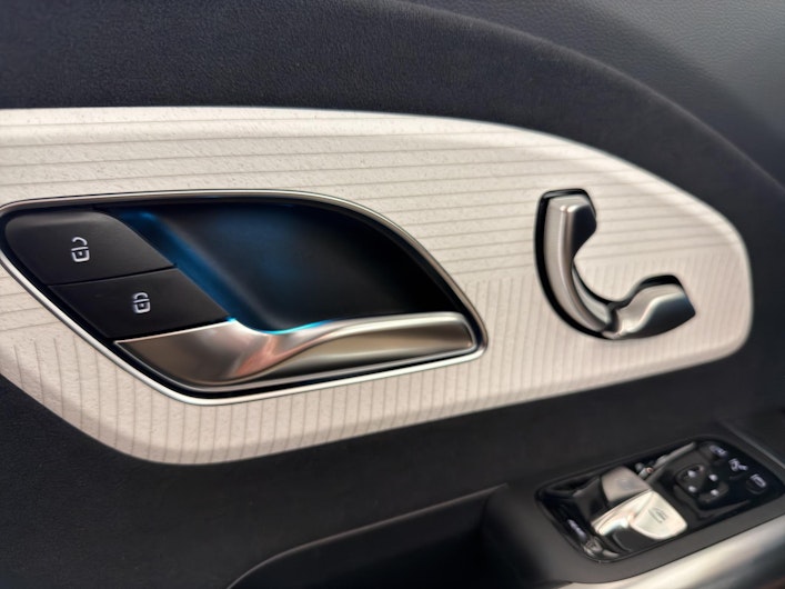 Vehicle image MERCEDES-BENZ CLA 220