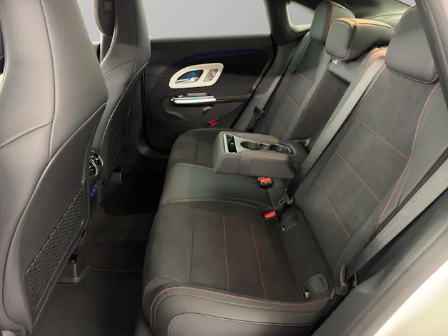Mercedes-Benz CLA 220 AMG Line 4matic