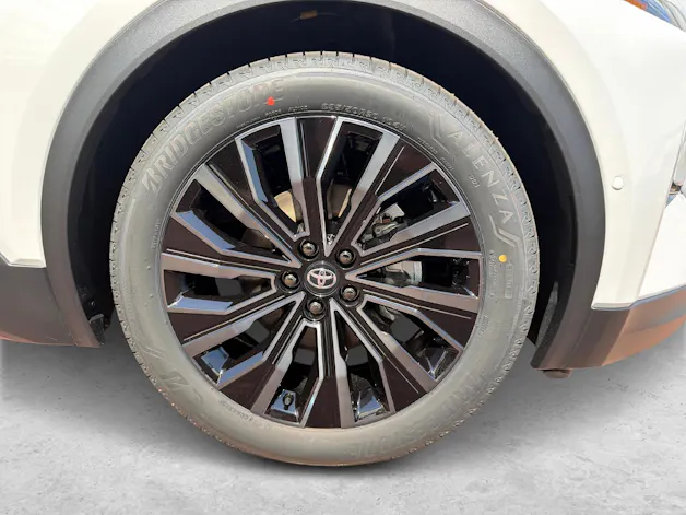 Toyota C-HR+ Premium AWD