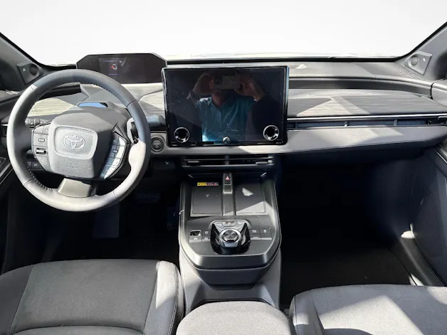 Toyota C-HR+ Premium AWD