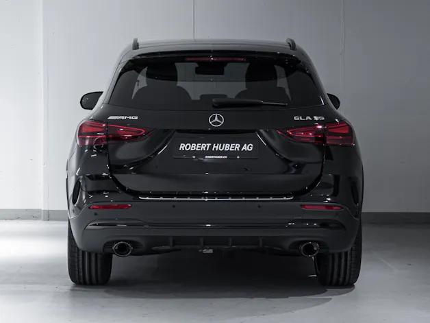 Mercedes-Benz GLA 35 AMG 4MATIC