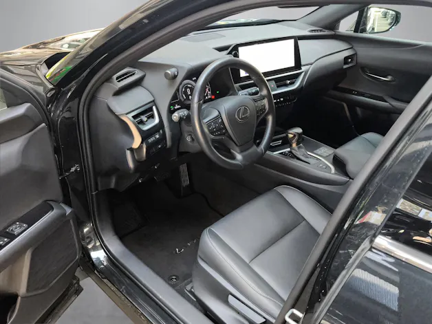 Lexus UX 250h F-Line