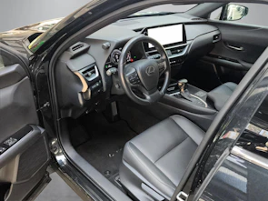 image du véhicule LEXUS UX 250h F-Line