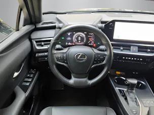 Lexus UX 250h F-Line