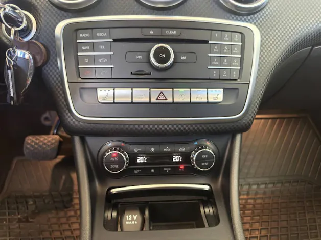 Mercedes-Benz A 200 Urban