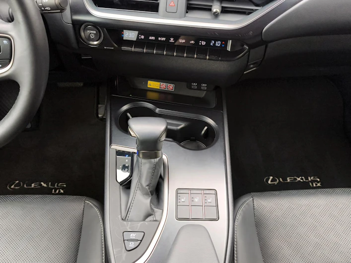 Fahrzeugbild LEXUS UX