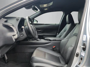 Fahrzeugbild LEXUS UX 250h Comfort
