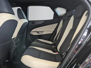 immagine del veicolo LEXUS NX 450h+ Excellence