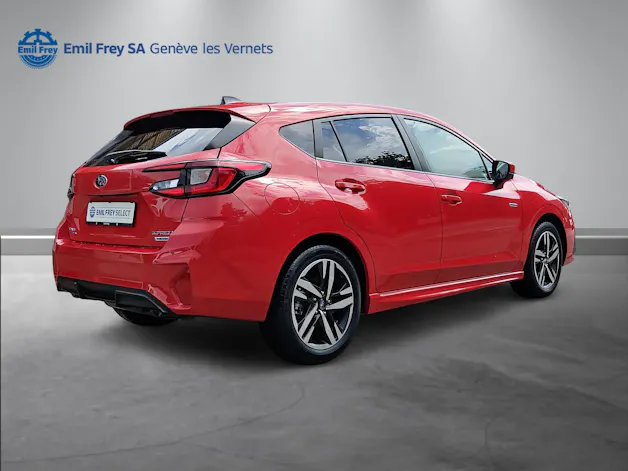 Subaru Impreza 2.0i e-Boxer Luxury