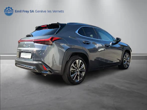 image du véhicule LEXUS UX 300h F-Line