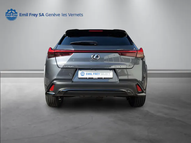 Lexus UX 300h F-Line