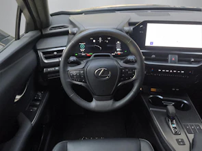 image du véhicule LEXUS UX 300h F-Line