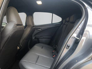 https://vehicle.imgix.net/4148587/bf3250de-0b5c-45f3-9cbd-1929bd1a006d.jpg