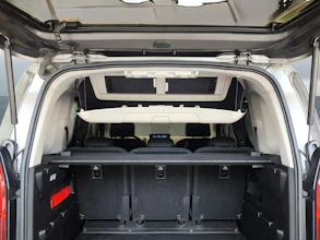 https://vehicle.imgix.net/4148592/b1439235-4a29-4b21-9cad-ba5c714acc70.jpg
