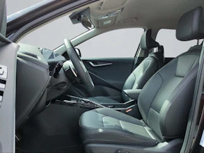 https://vehicle.imgix.net/4148597/05b4d69a-32d0-4230-814a-bff2d633889d.jpg